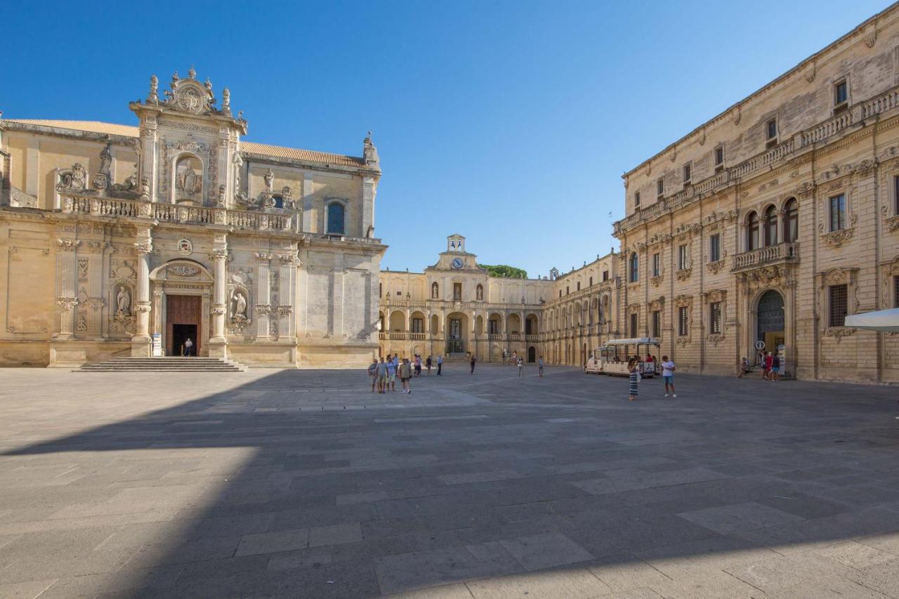 Ferienwohnung Porta Del Duomo Luxury By Barbarhouse Lecce Exterior foto