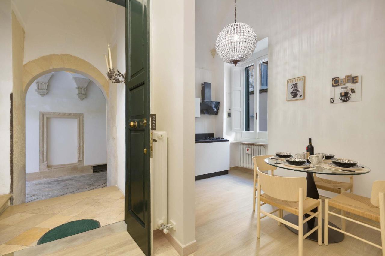 Ferienwohnung Porta Del Duomo Luxury By Barbarhouse Lecce Exterior foto